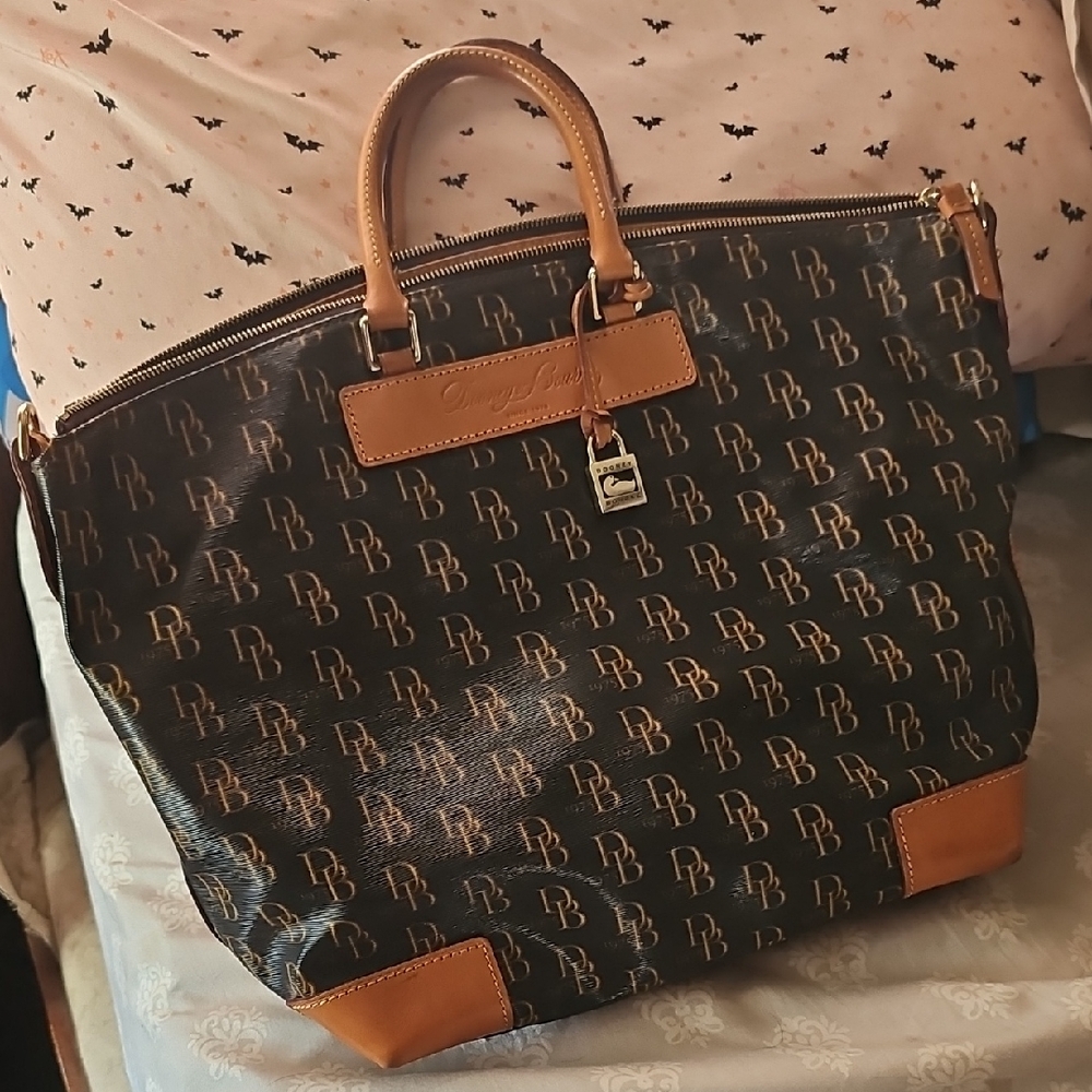 Dooney And Bourke Satchel Preloved